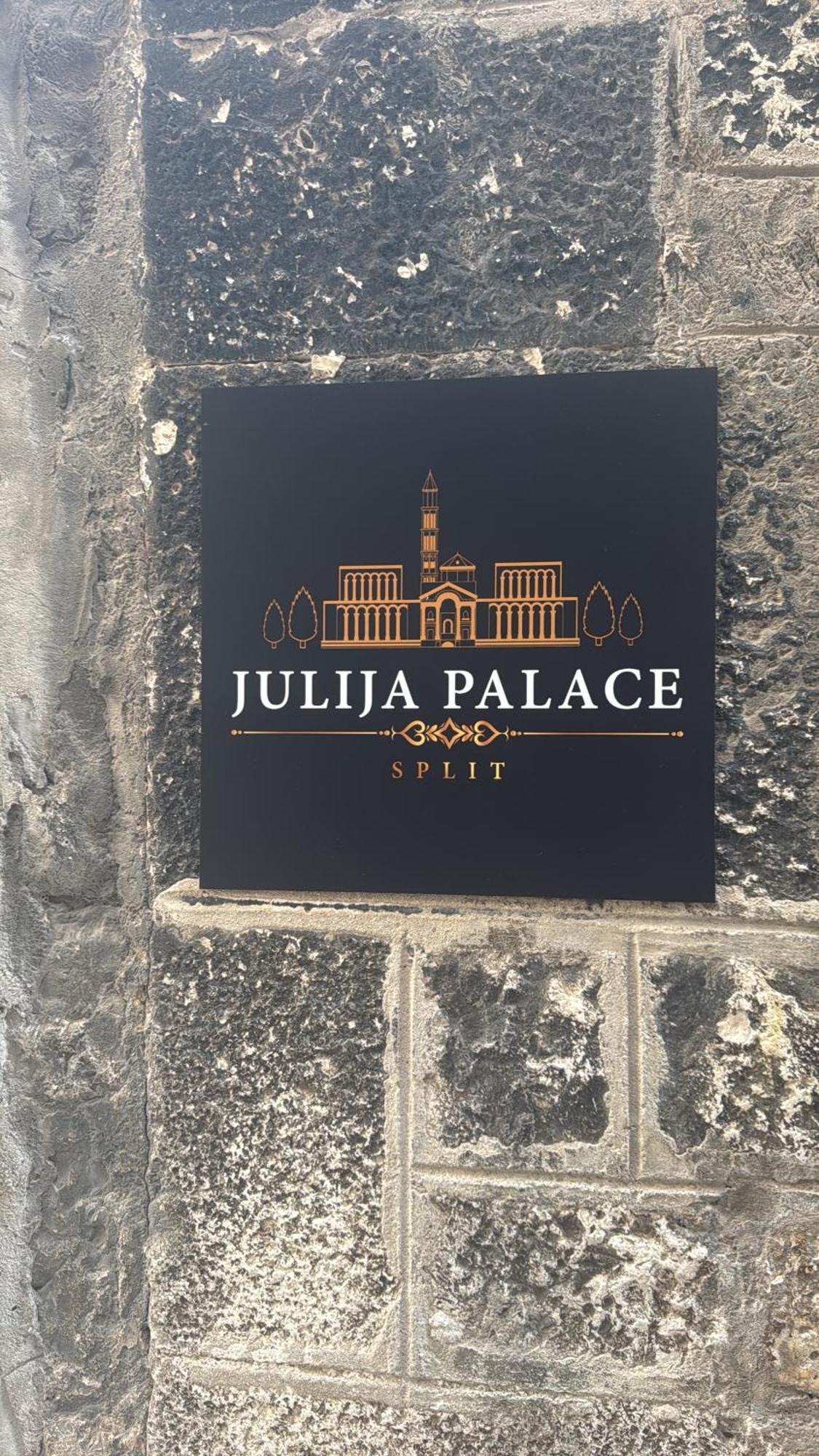 Julija Palace Apartment